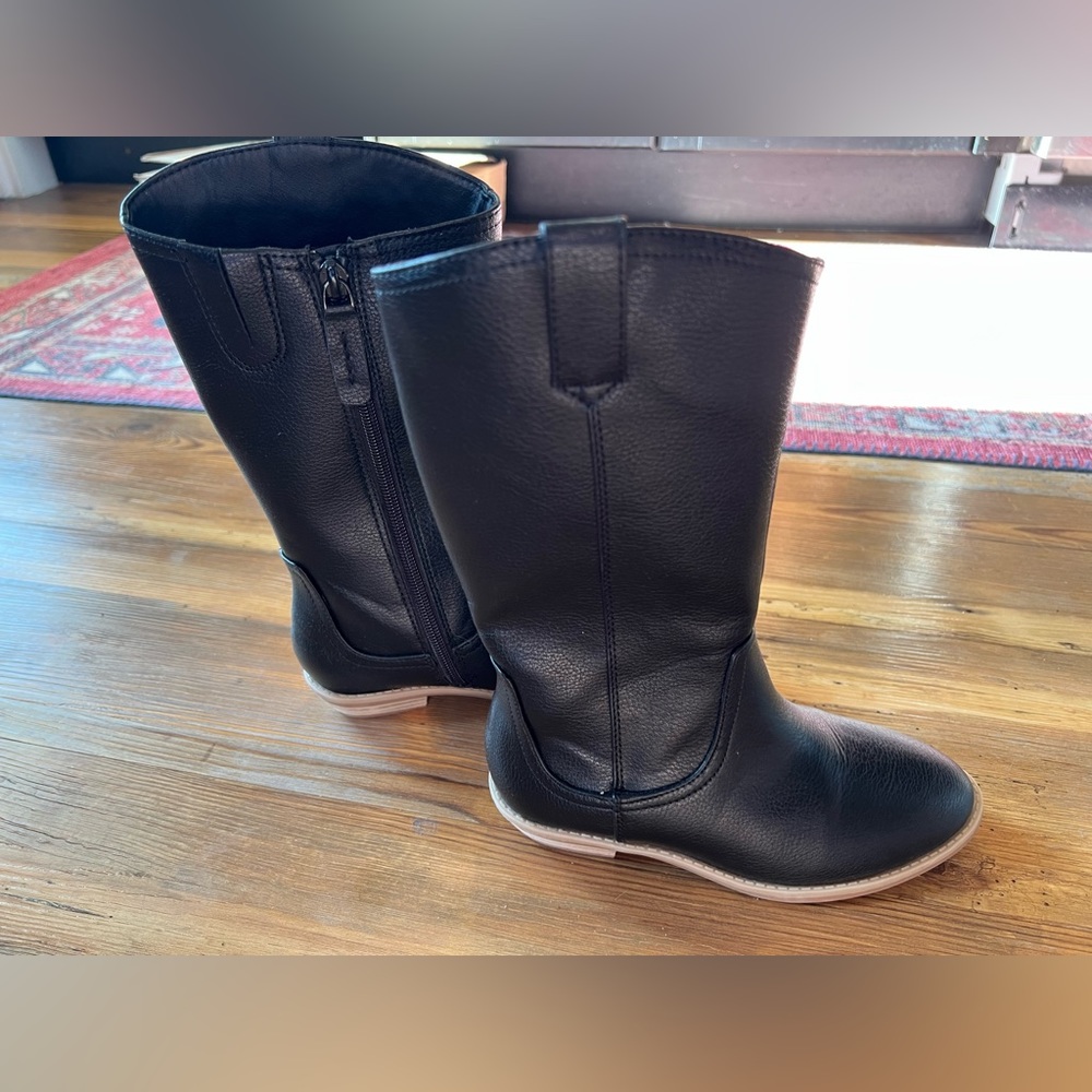 Girls Cat &Jack black tall boots. Size 13.